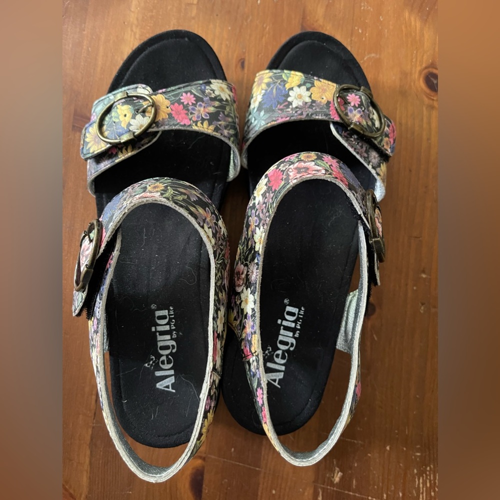 Alegria floral sandals size 41/10